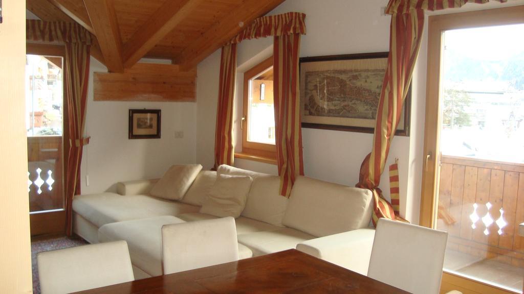 Fantastic Penthouse In Canazei Appartement Buitenkant foto